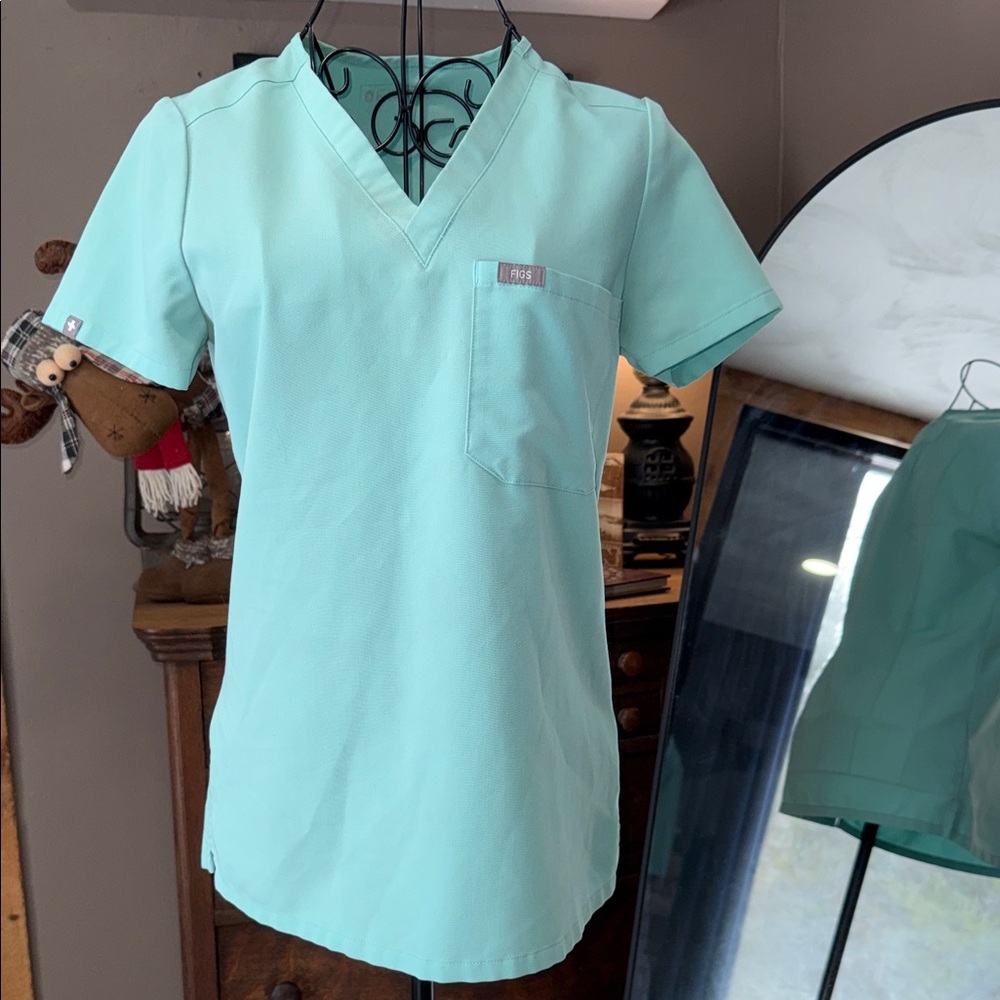 Figs Women's Top in Light Blue